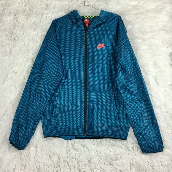 nike ru fly windrunner